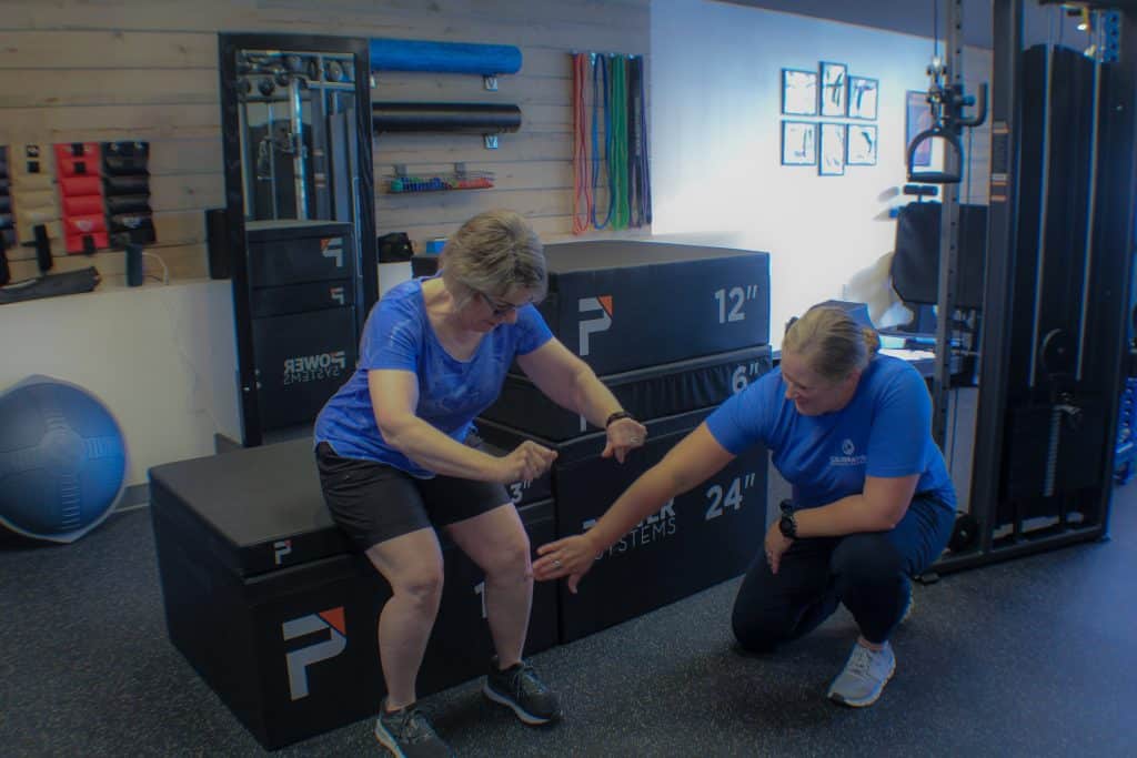 Knee pain physical therapy session